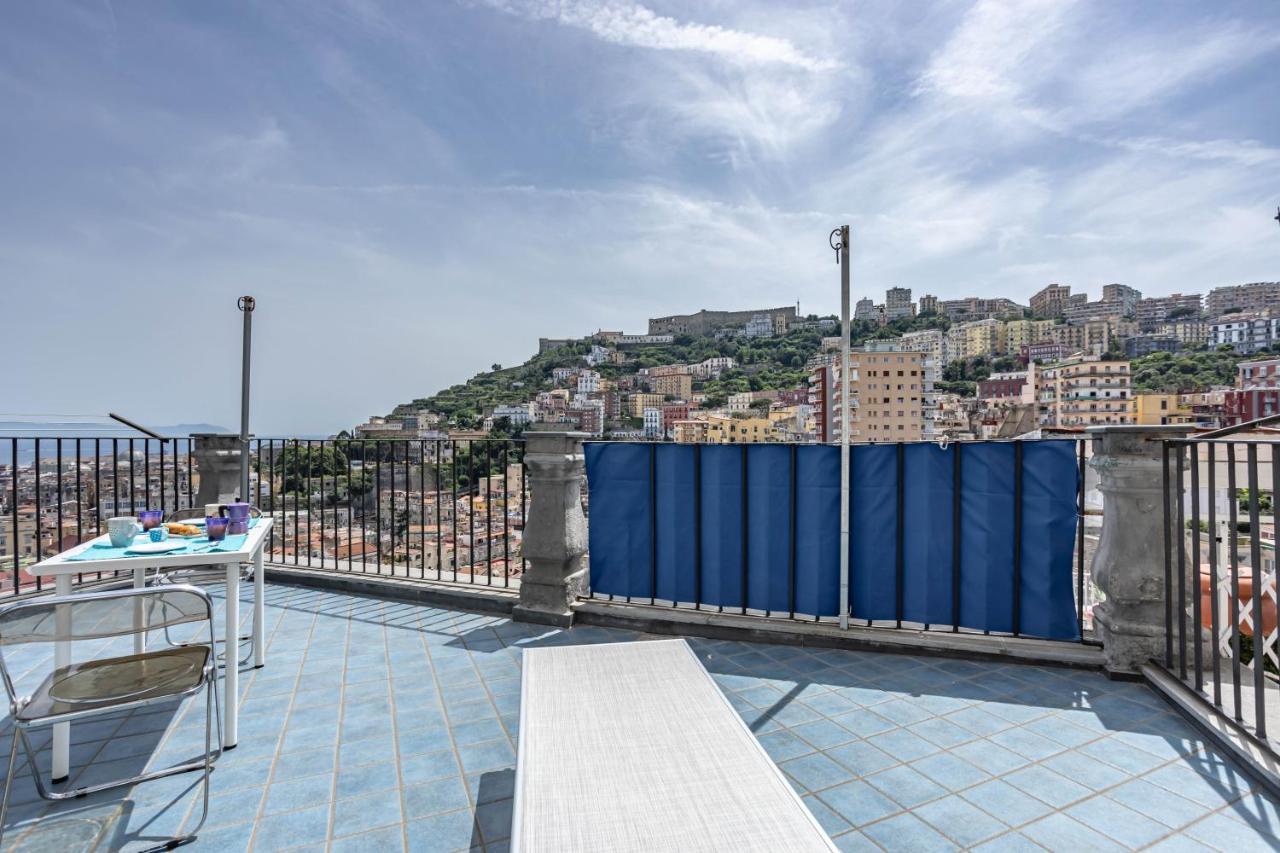 Апартаменты Hostly - Tarsia 50-Beautiful Terrace On Неаполь Экстерьер фото